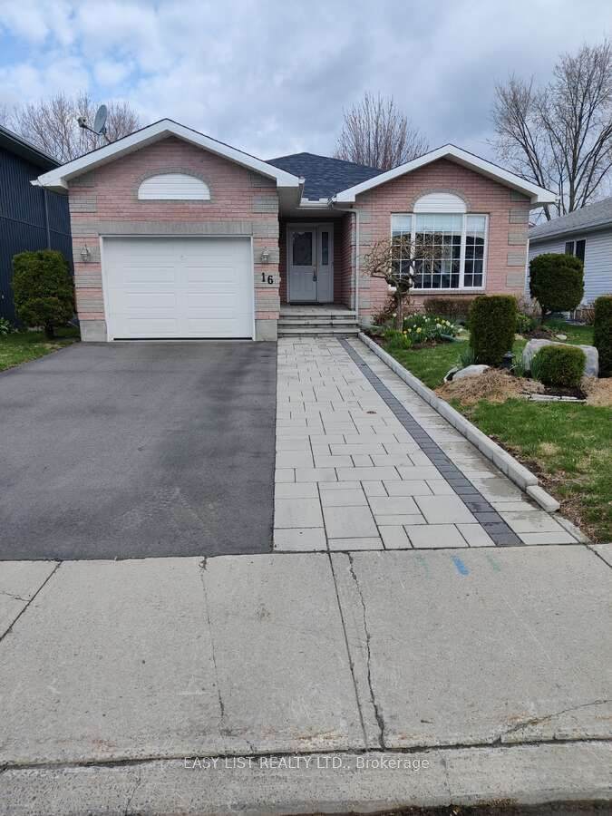 16 Fairview Crescent - Photo 1
