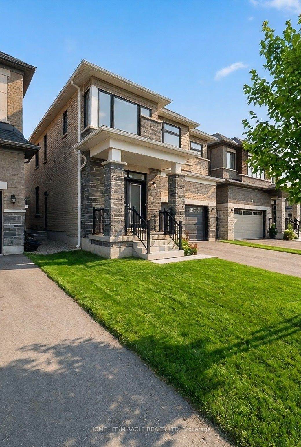 https://bt-photos.global.ssl.fastly.net/toronto/orig_boomver_2_X13008862-1.jpg
