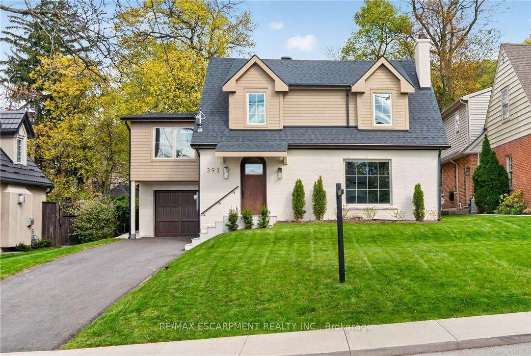 393 Hess Street - Photo 1