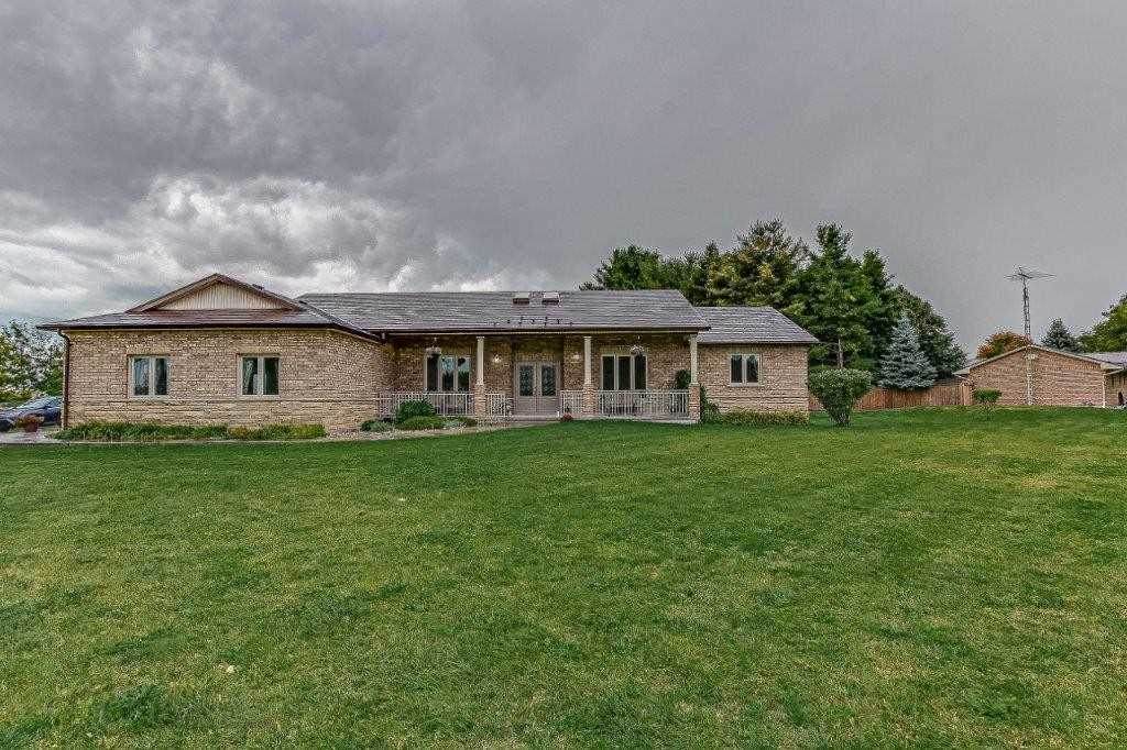 728 Ireland Rd - Photo 1