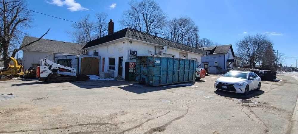 111&105 Alma St - Photo 1