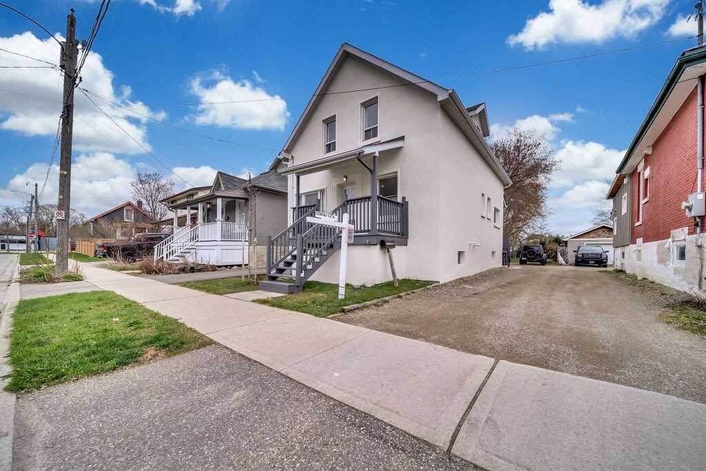 219 Ferguson St - Photo 1