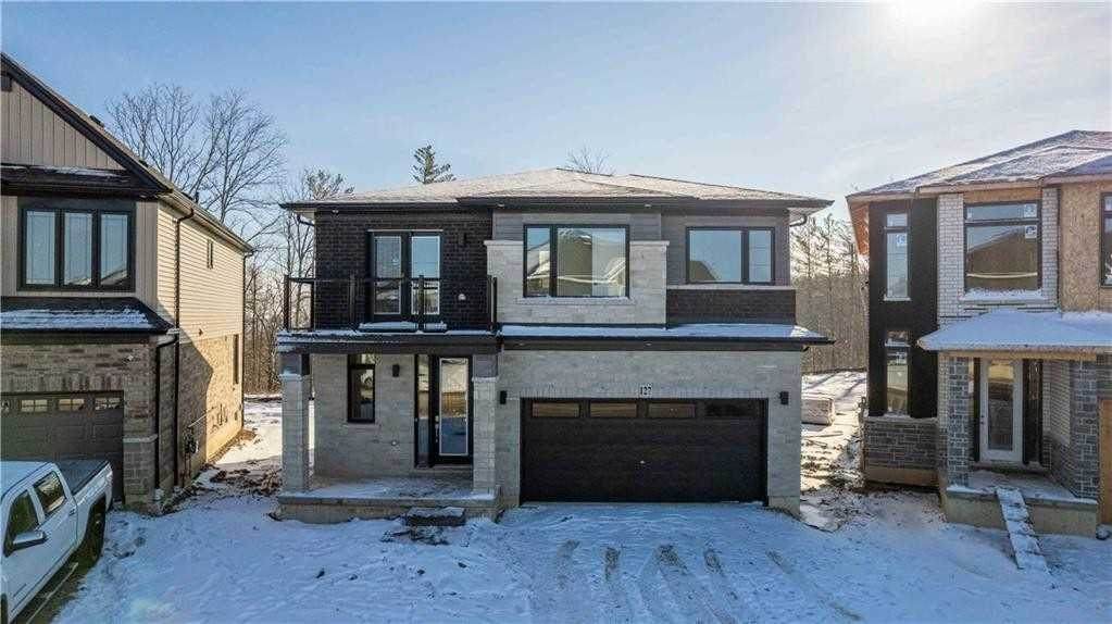 127 Daugaard Ave - Photo 1
