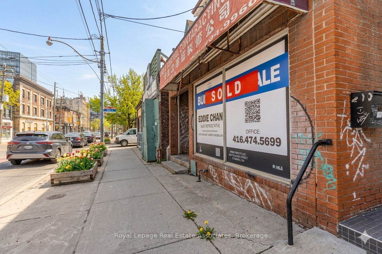 198 Bathurst Street - Photo 1