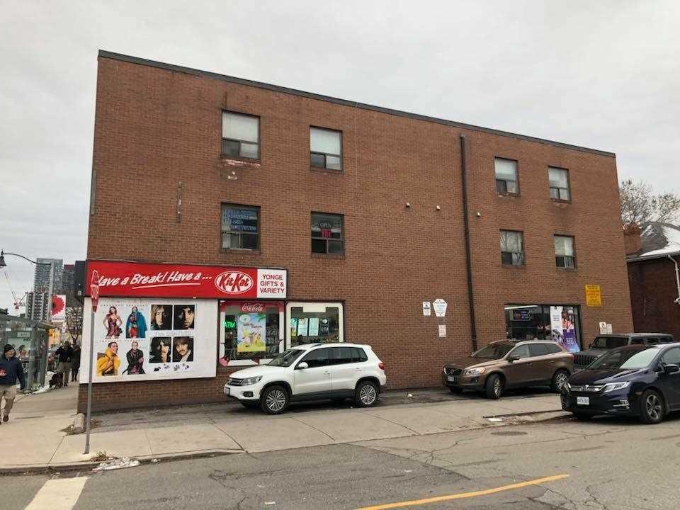 2628 Yonge St - Photo 1