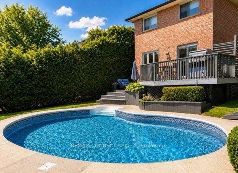 27 Radford Crescent - Photo 1