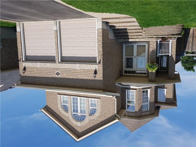 36 Parisian Cres - Photo 1