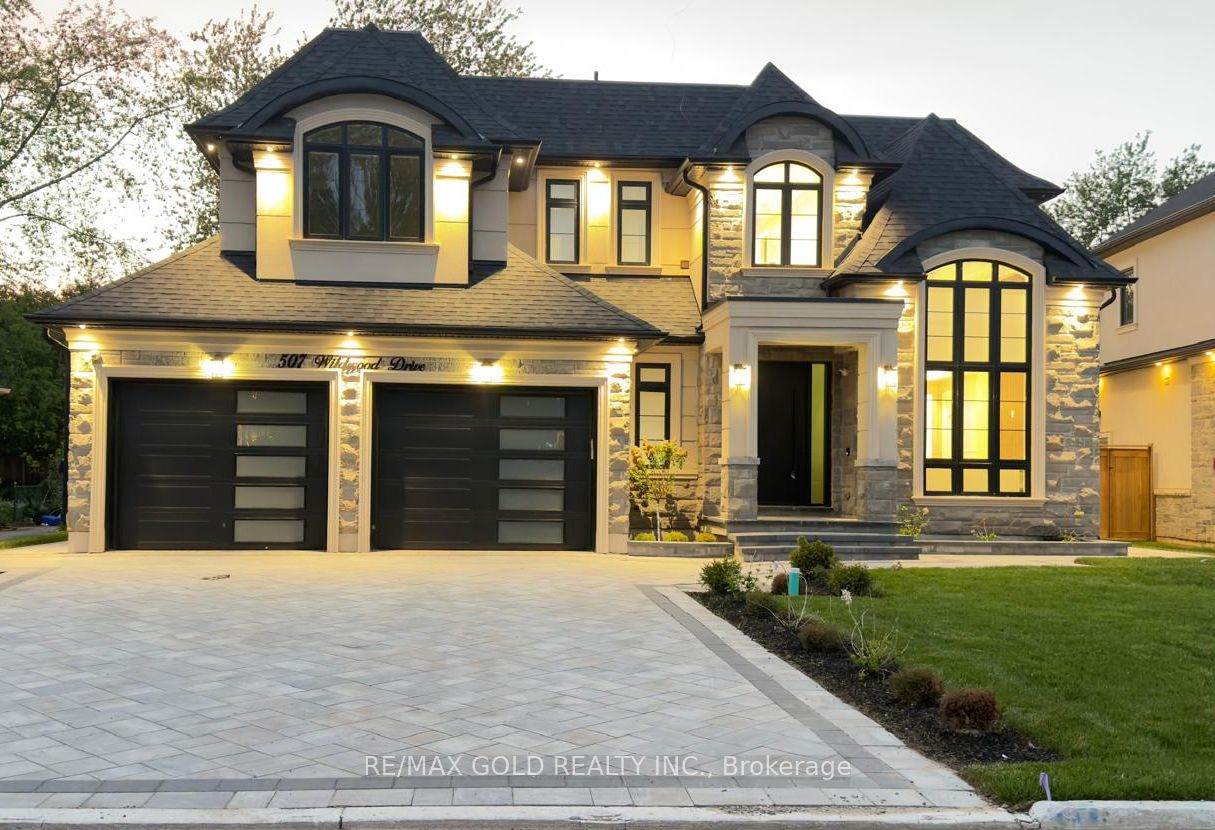 https://bt-photos.global.ssl.fastly.net/toronto/1280_boomver_3_W13068536-1.jpg