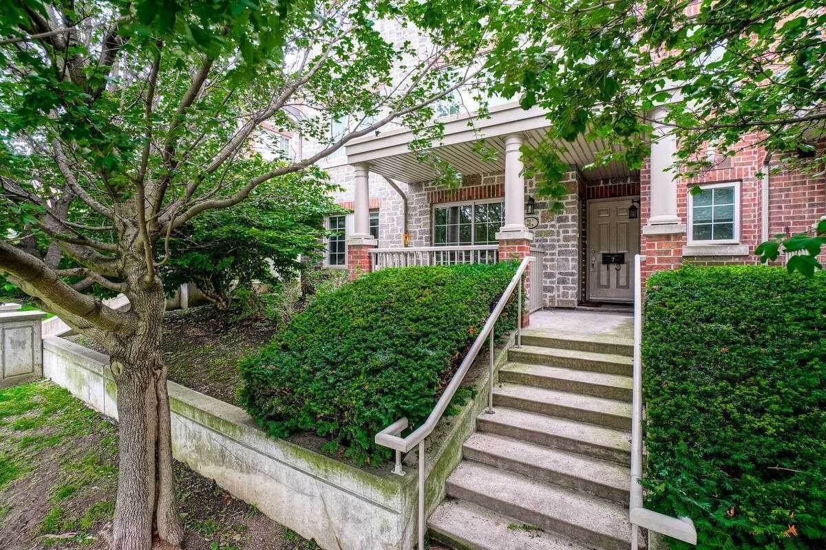 95 The Queensway - Photo 1