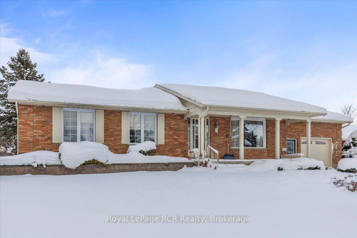 29 2nd Street Crescent - Photo 1