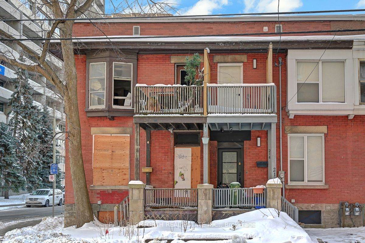 216 Bay Street - Photo 1