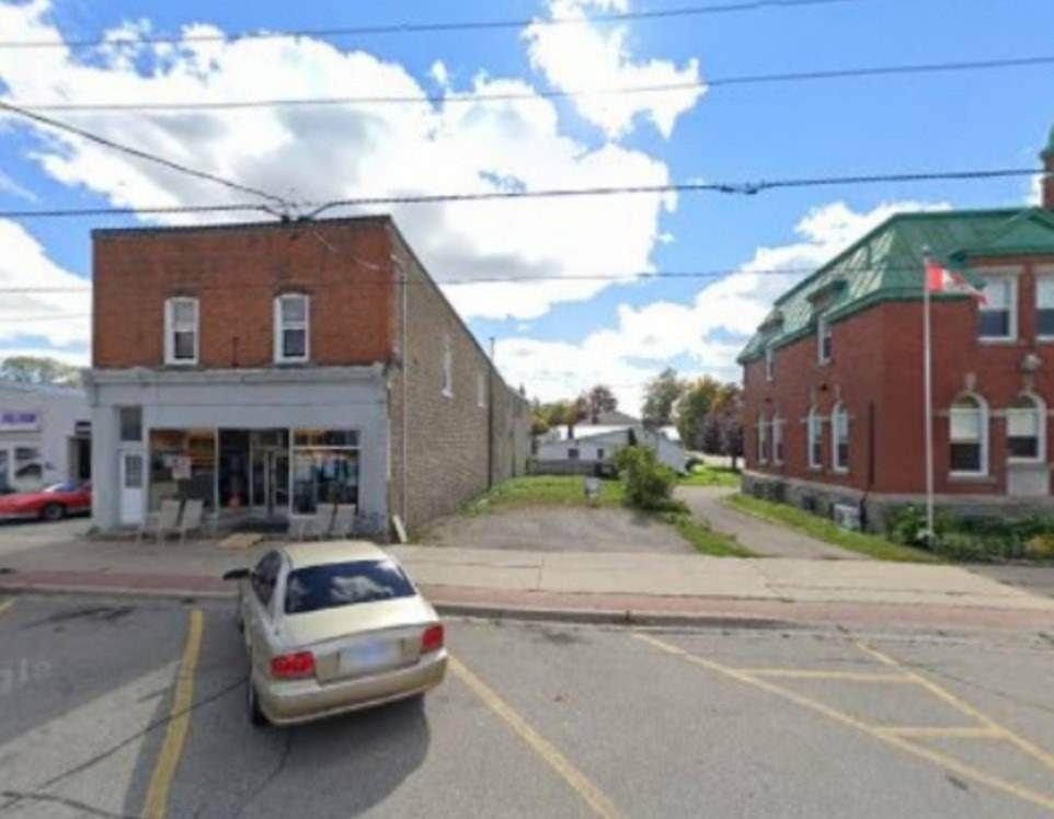 5 Main St - Photo 1