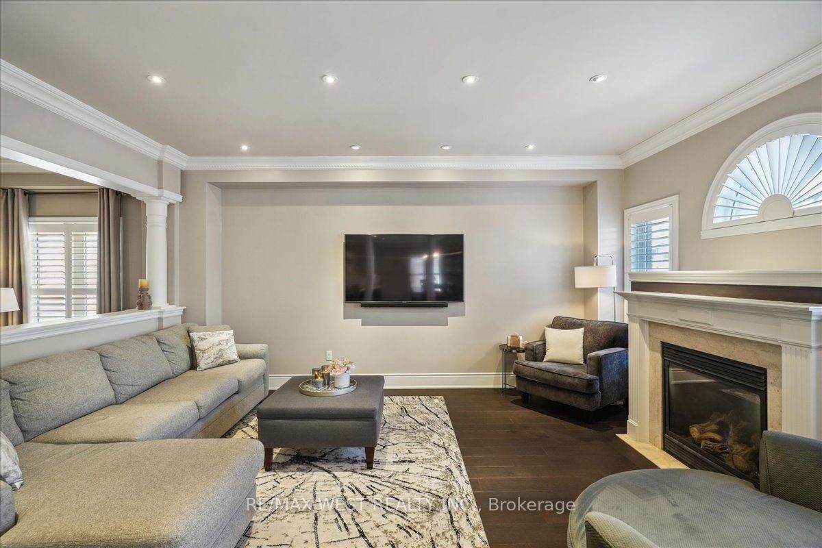 206 Shelbourne Drive - Photo 1