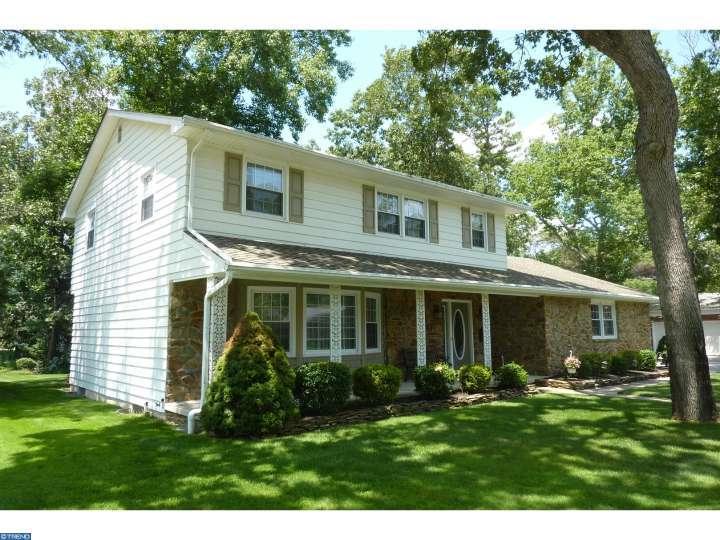 4 Oakdale Drive - Photo 1
