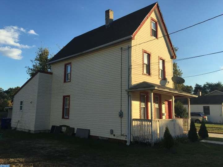 208 Whittaker Street - Photo 1