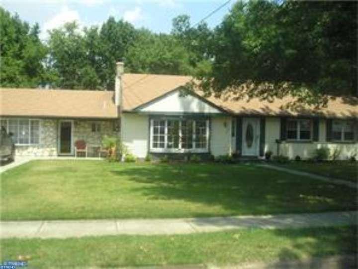 324 Marlborough Avenue - Photo 1