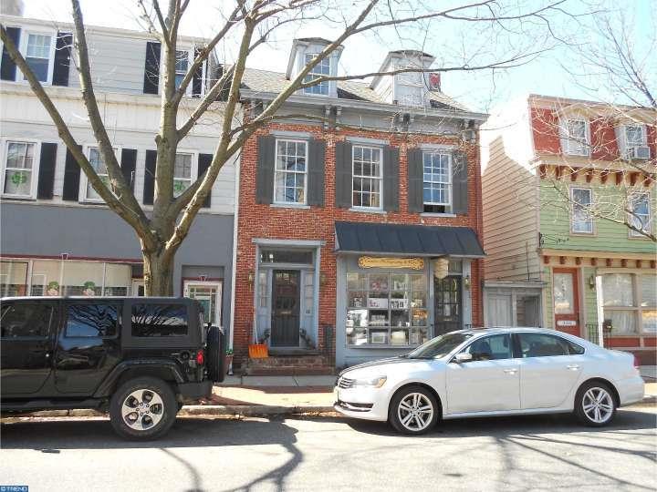 312 Farnsworth Avenue - Photo 1