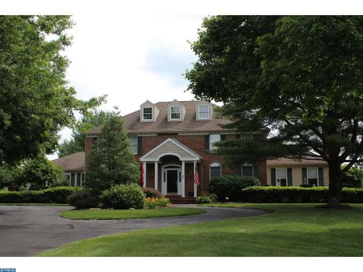 7 Caroline Court - Photo 1