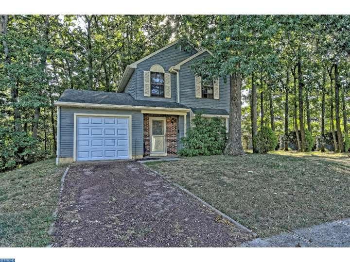 7 Woodstream Court - Photo 1