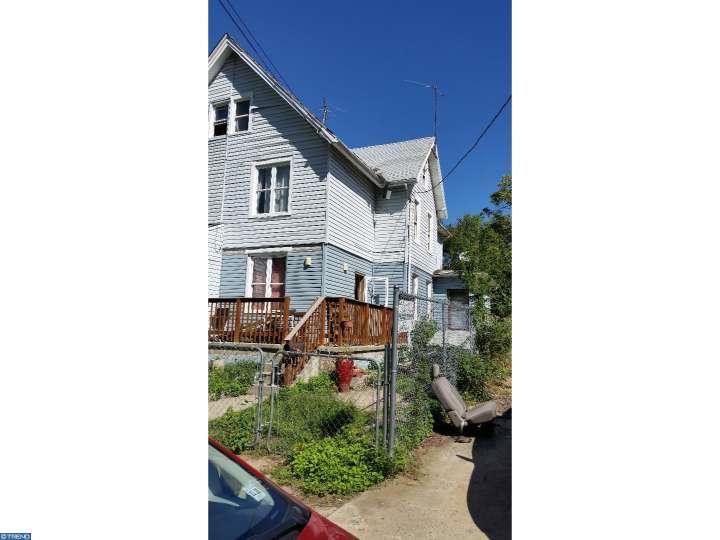 816 34TH Street - Photo 1