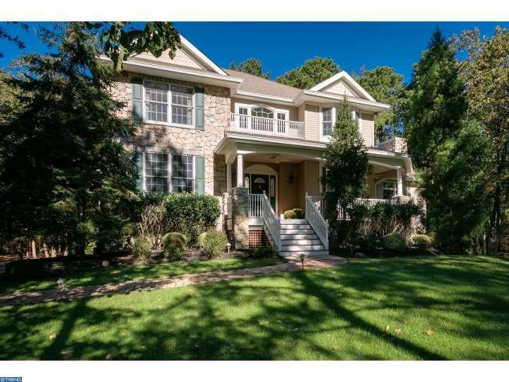 4 High Point Drive - Photo 1