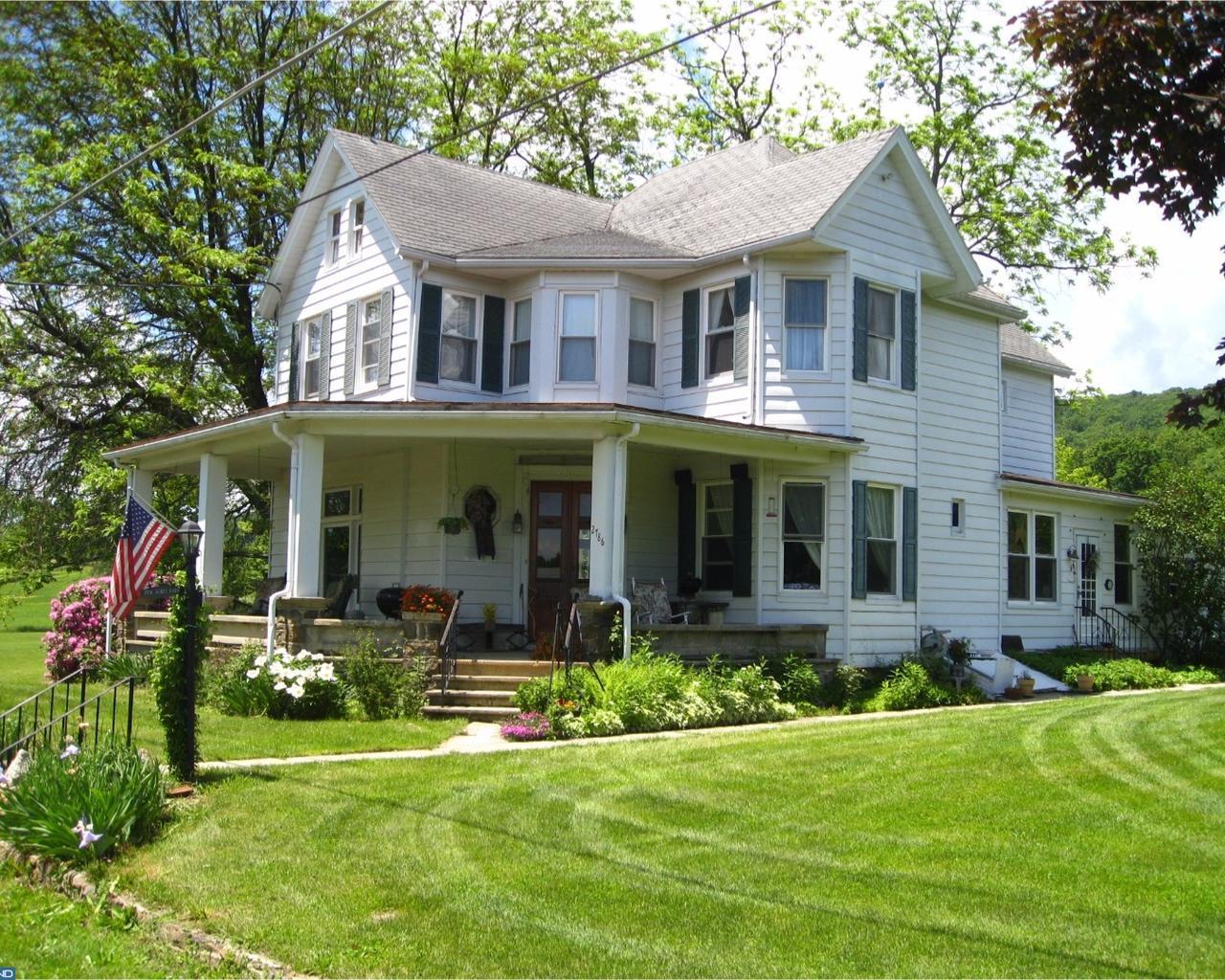 2786 Mahoning Dr W - Photo 1