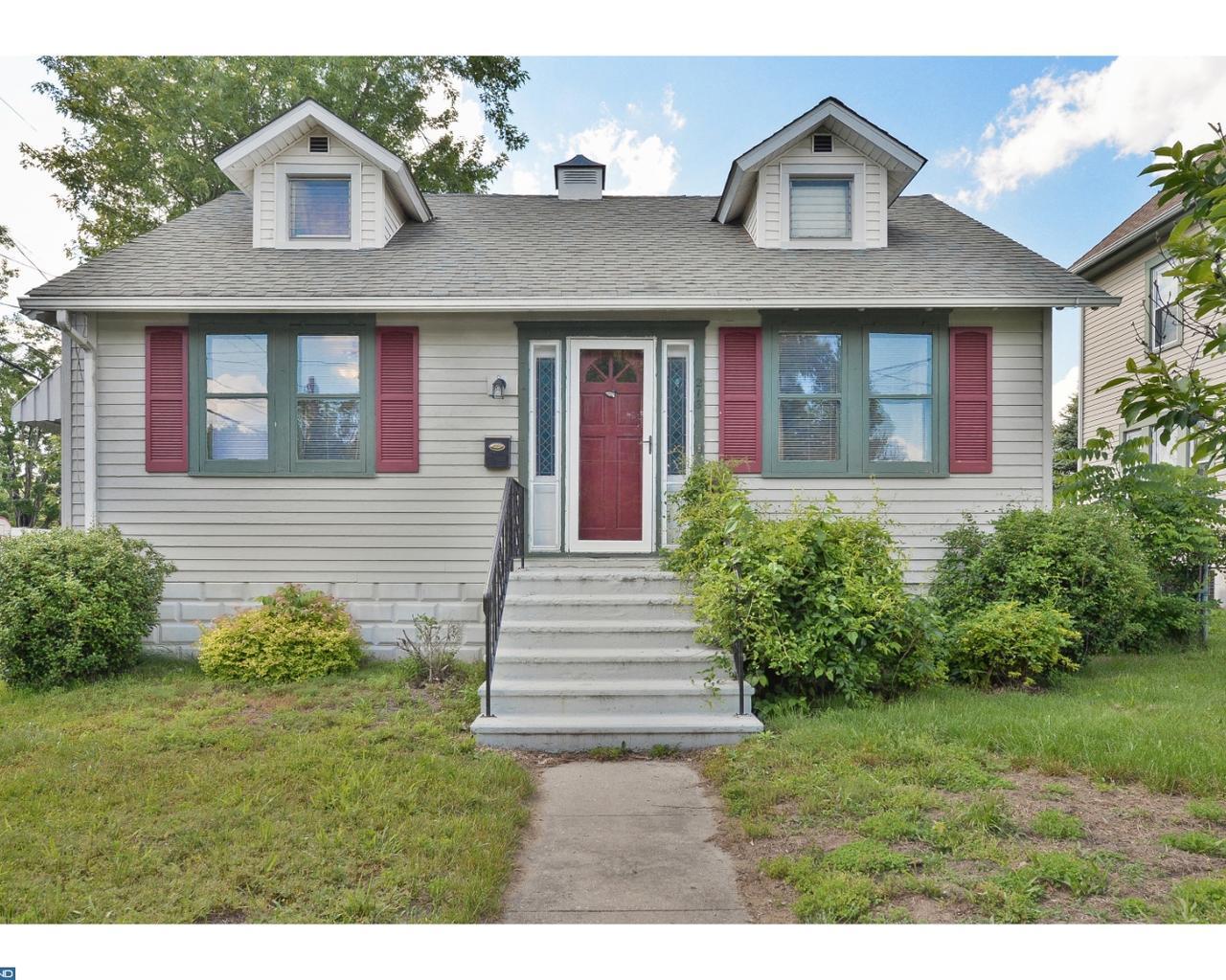 218 Center Street - Photo 1