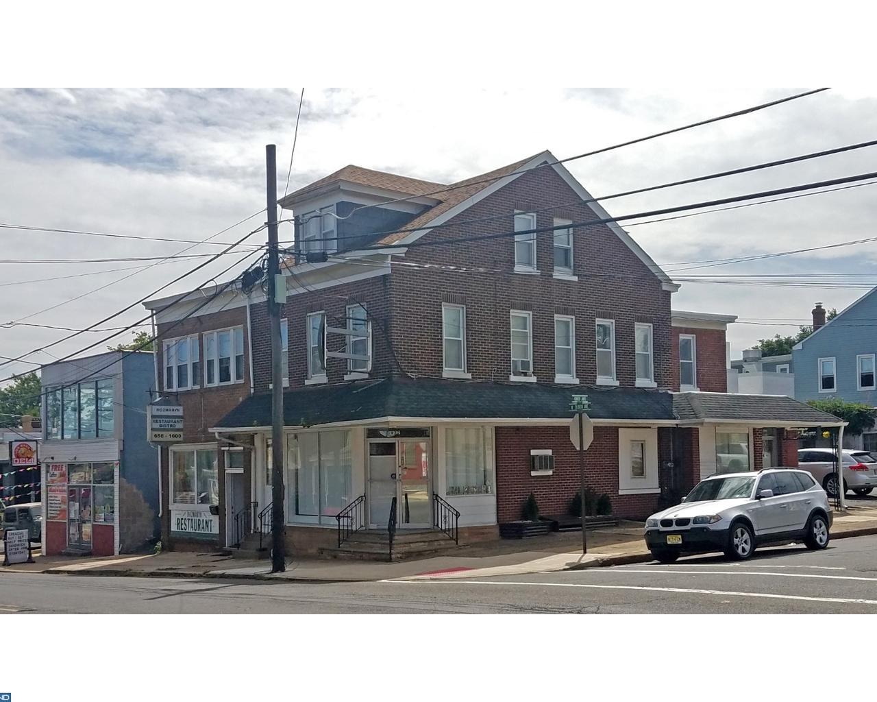 927 Olden Avenue - Photo 1