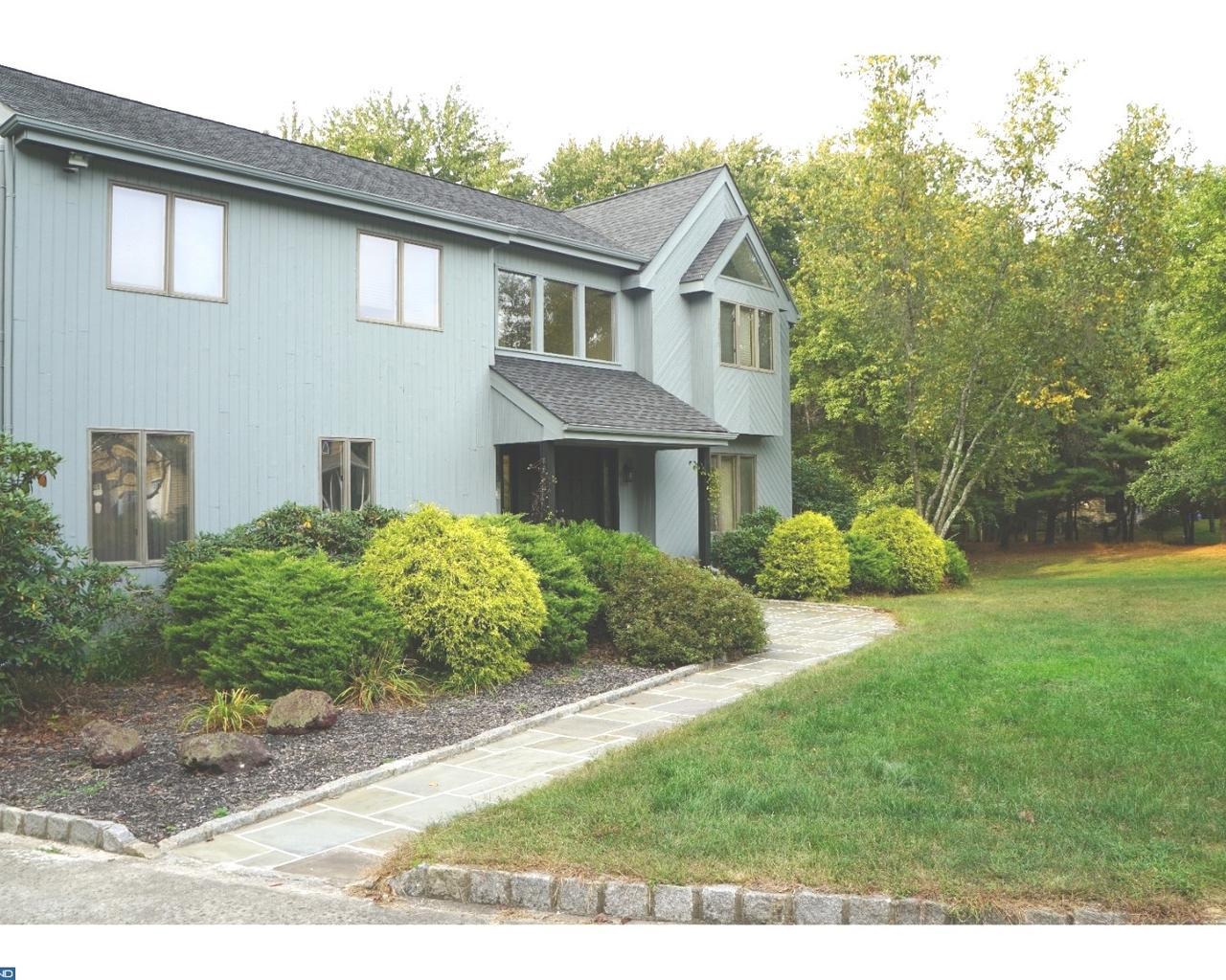 9 Fox Hollow Place - Photo 1