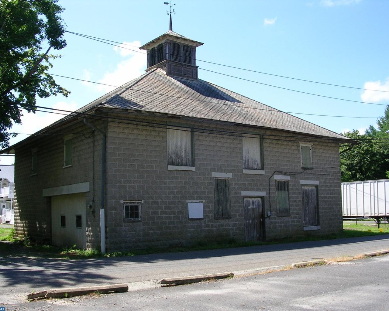 43 Charles Street - Photo 1