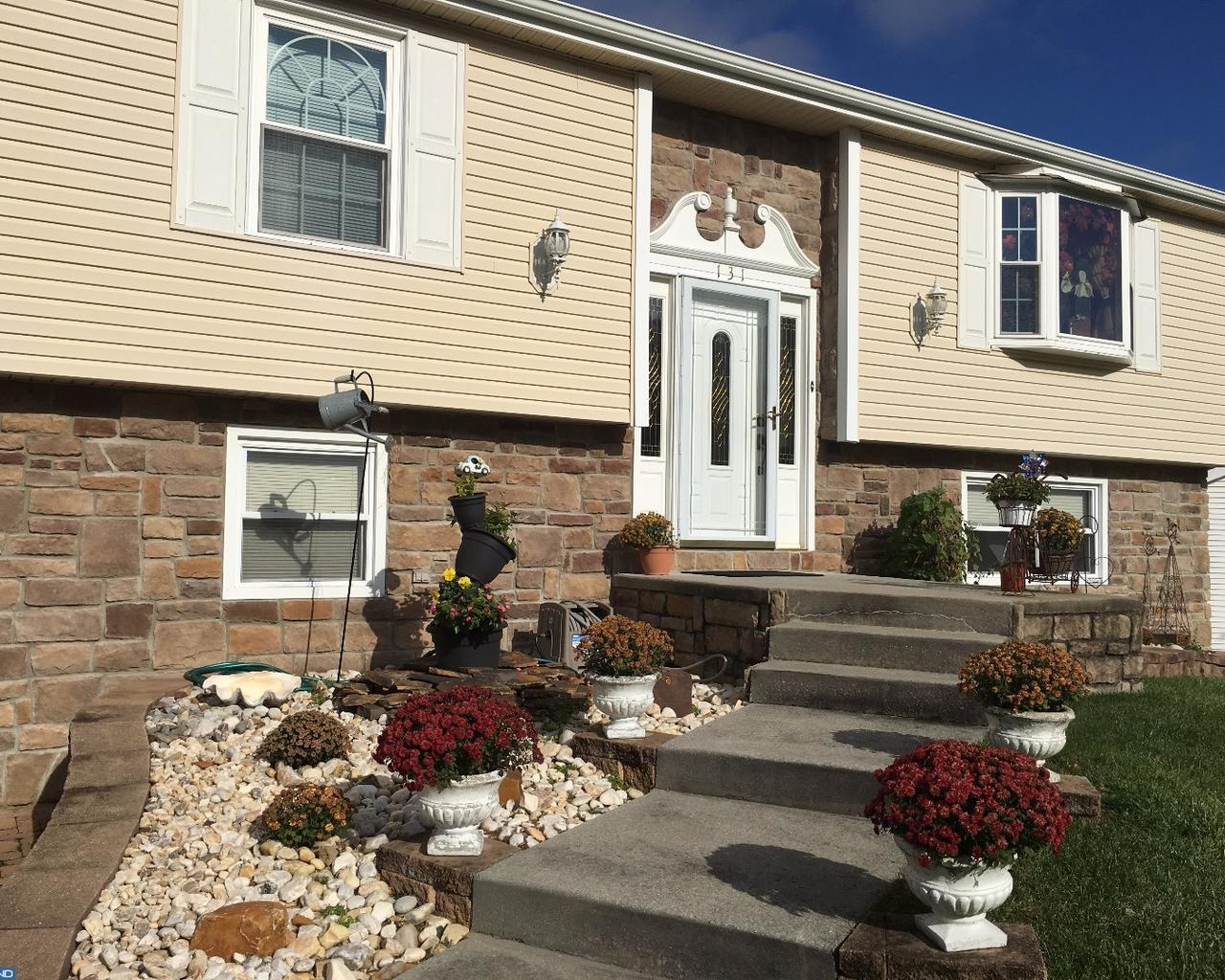 131 Sturbridge Drive - Photo 1