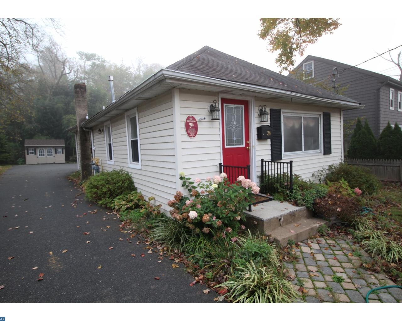 24 Gordon Avenue - Photo 1