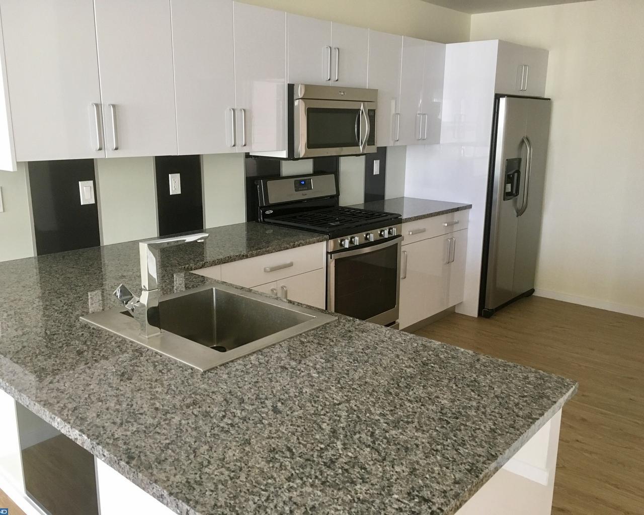 800 48TH Street - Photo 1
