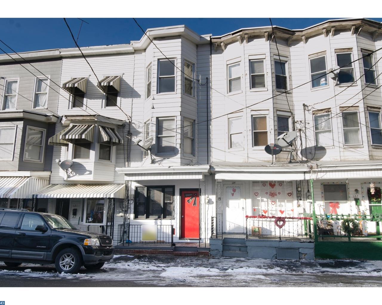 123 Pine Street - Photo 1