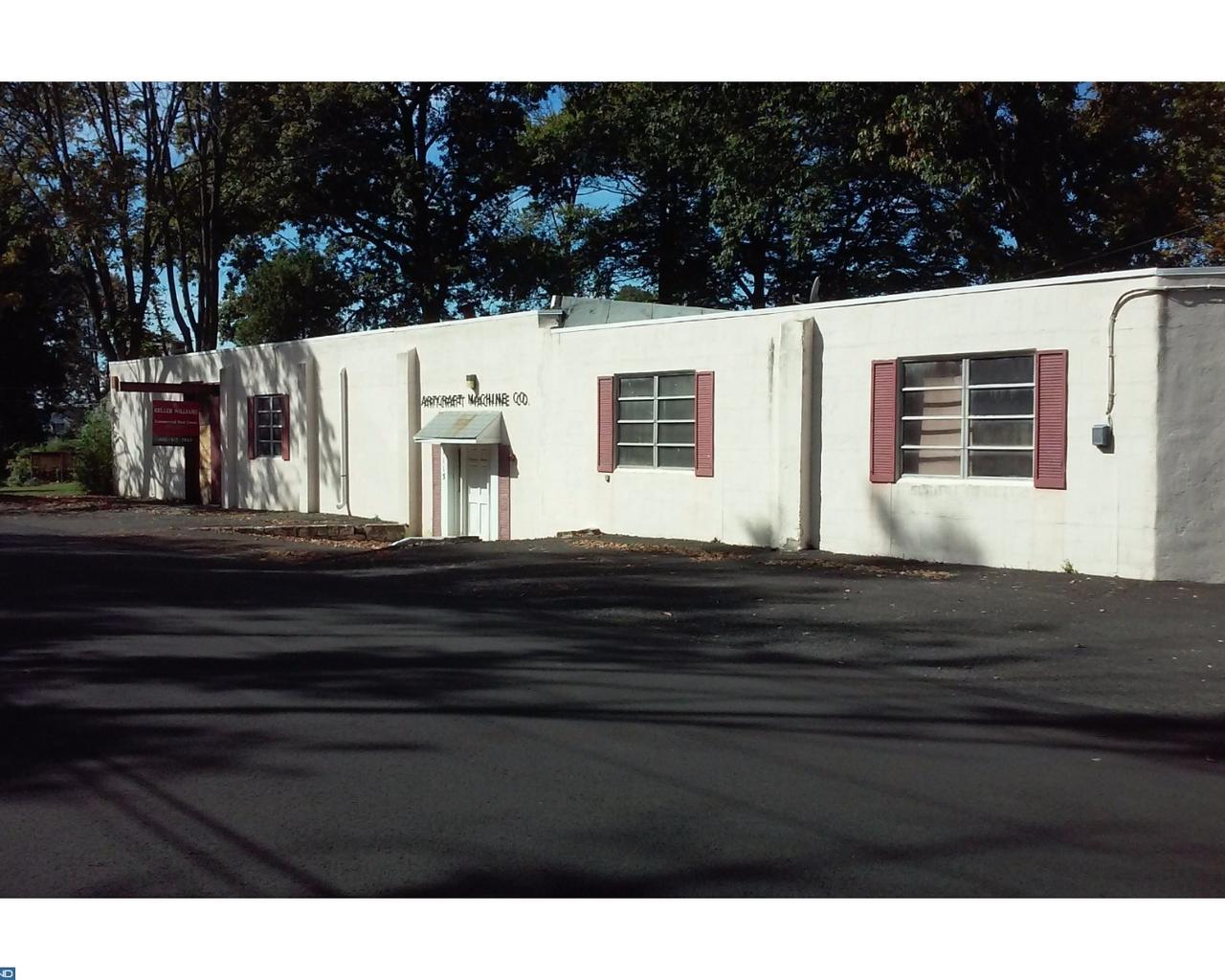 1115 Gillam Avenue - Photo 1