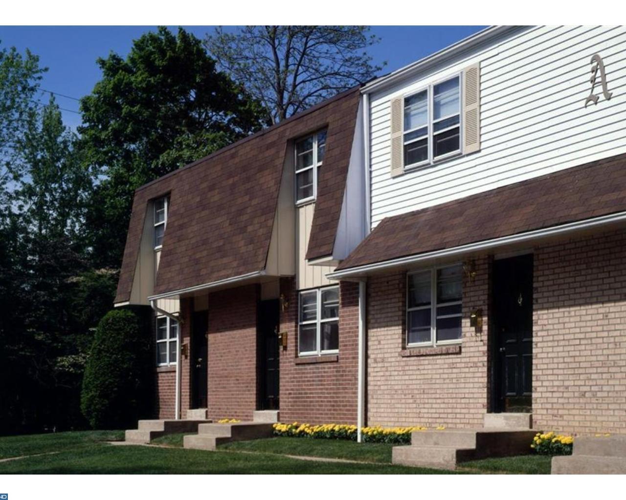 305 Warminster Road - Photo 1