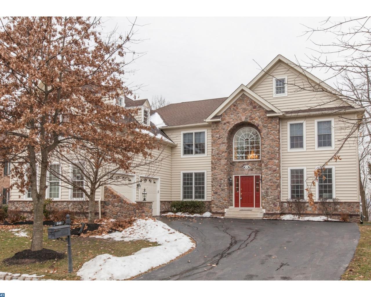 242 Rivercrest Drive - Photo 1
