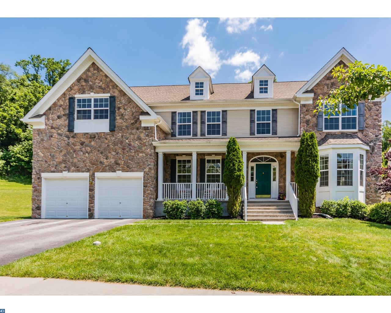 802 Melrose Court - Photo 1