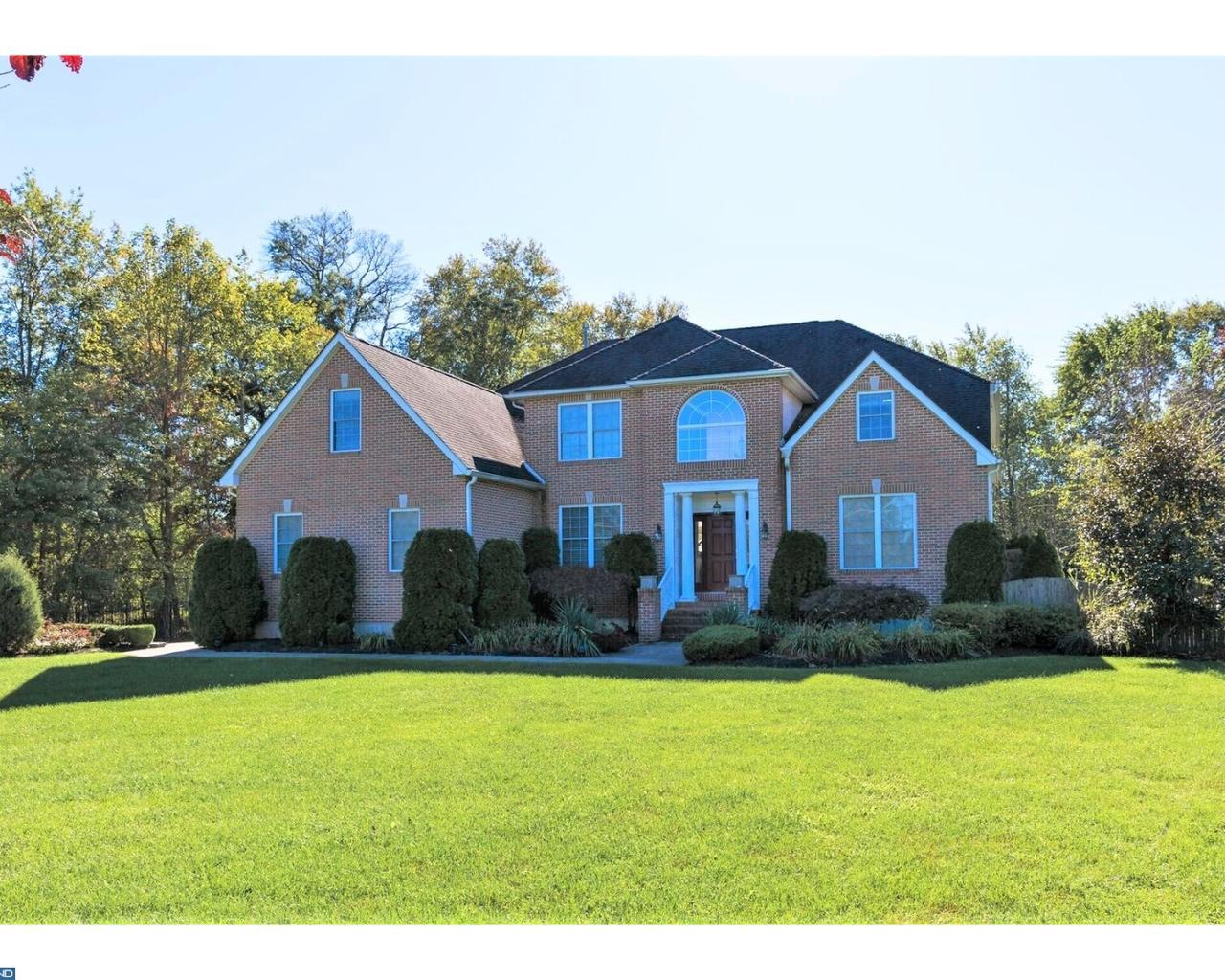 285 Mount Laurel Road - Photo 1