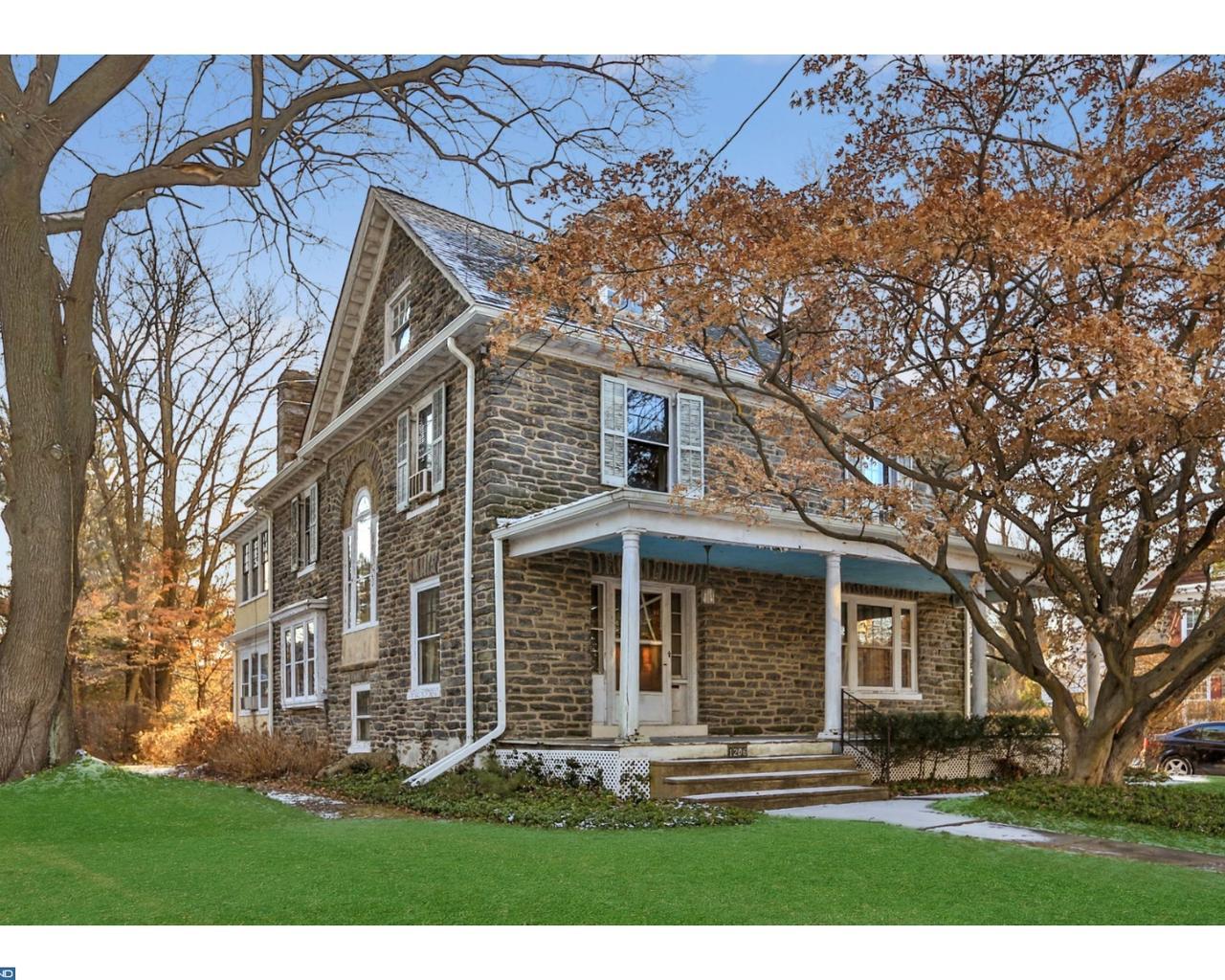 1206 Stratford Avenue - Photo 1