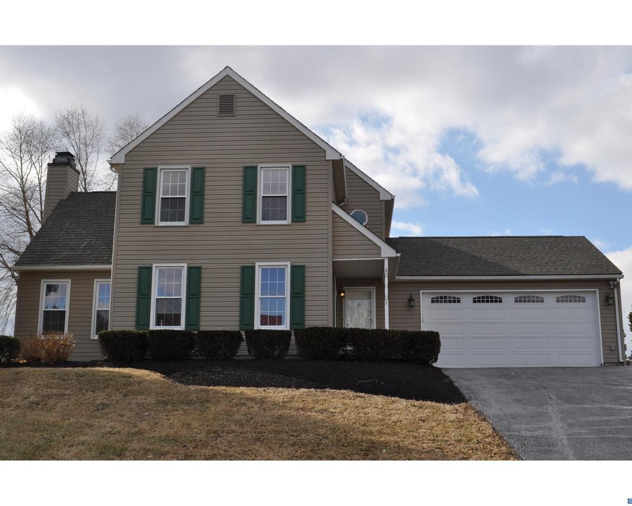 202 Manchester Way - Photo 1