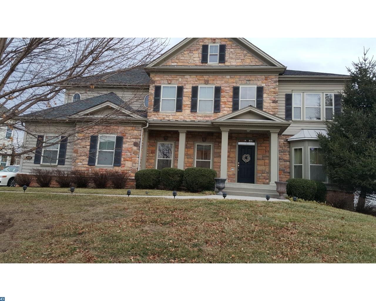 1608 Brentwood Road - Photo 1