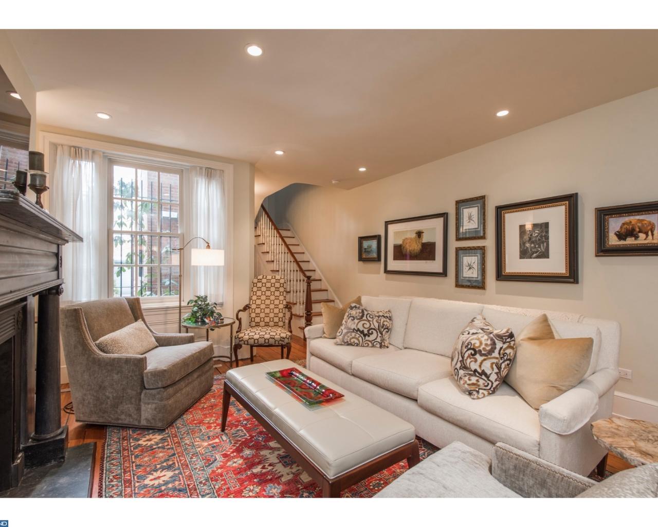 921 Clinton Street - Photo 1