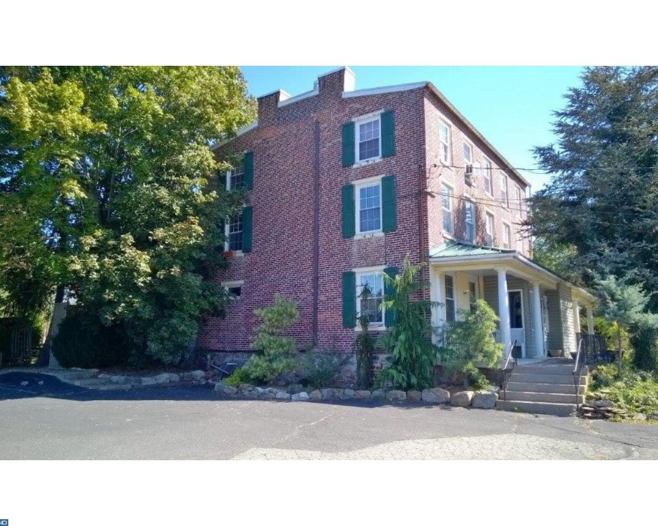 914 Gravel Pike - Photo 1