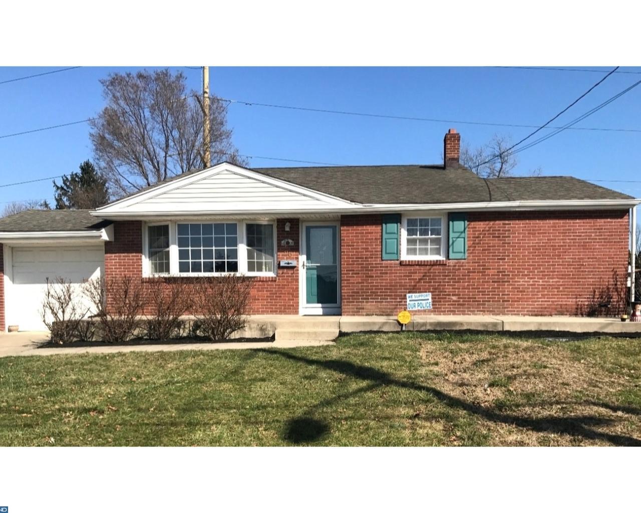 25 Rockville Drive - Photo 1