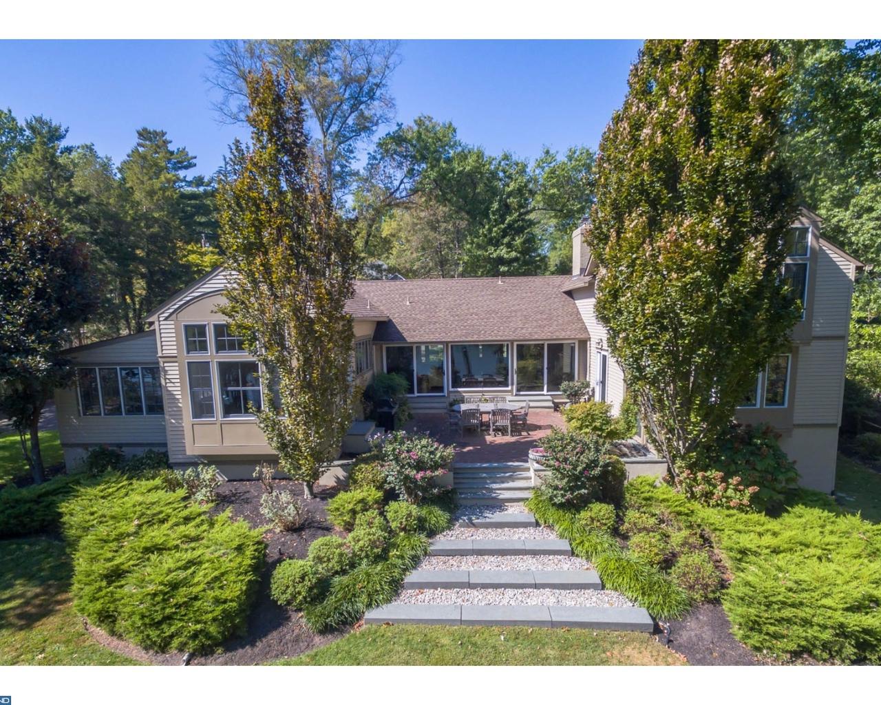 551 Lake Drive - Photo 1