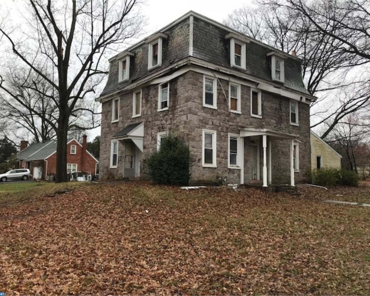 193 7TH Avenue - Photo 1
