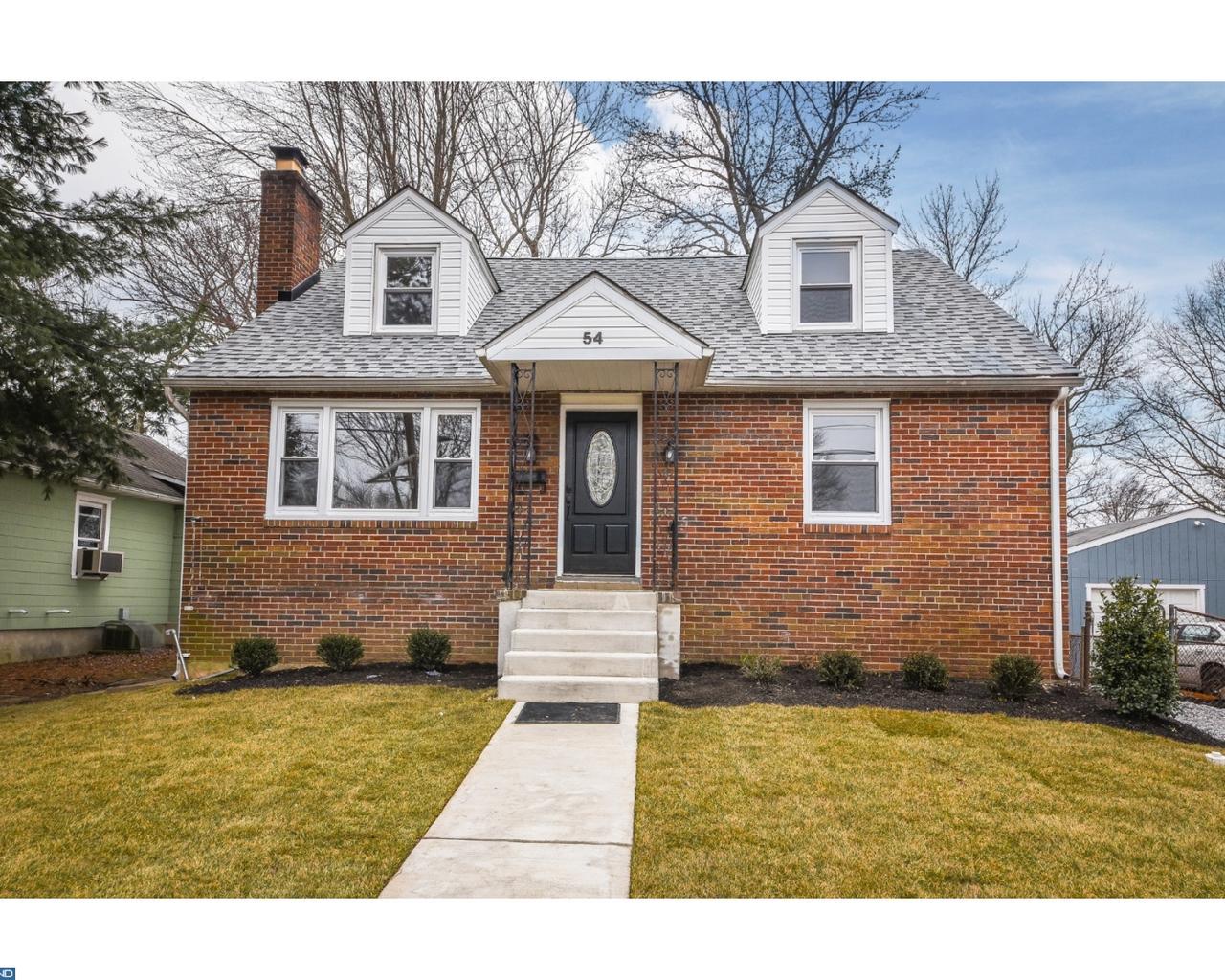 54 Poplar Avenue - Photo 1