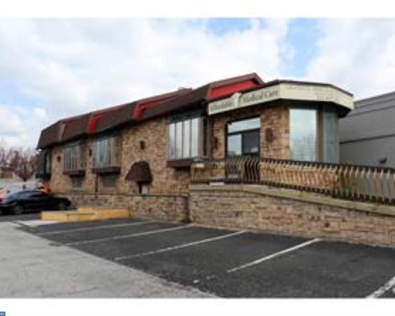 10050 Roosevelt Boulevard - Photo 1