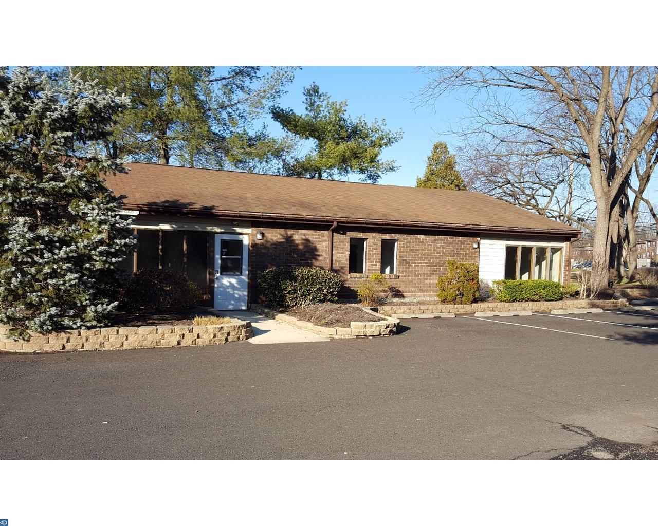 333 York Road - Photo 1